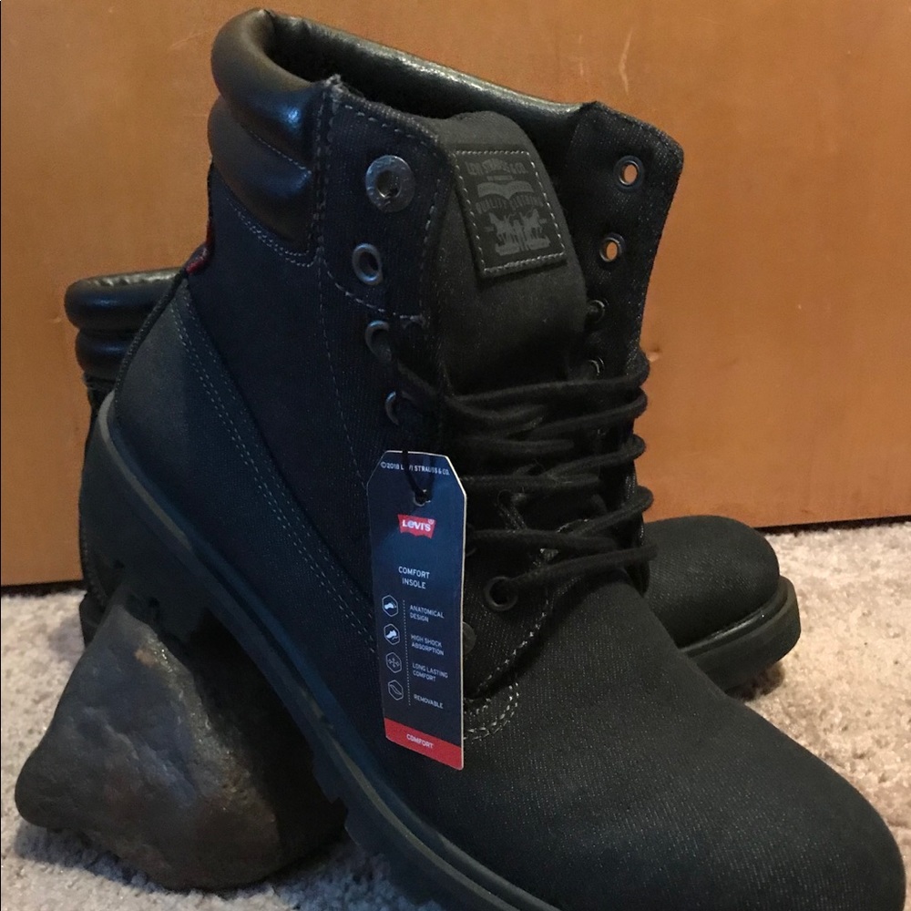 NWT Levi’s Men’s Black Denim Canvas Work Boots